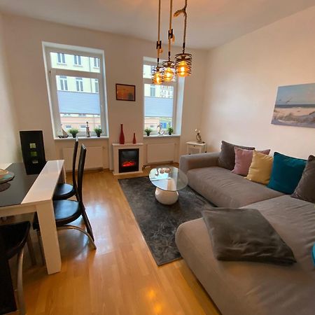 Zur Schleuse - Ferienwohnung Bis 6 Personen Mit Gem Garten Rostock Exteriér fotografie