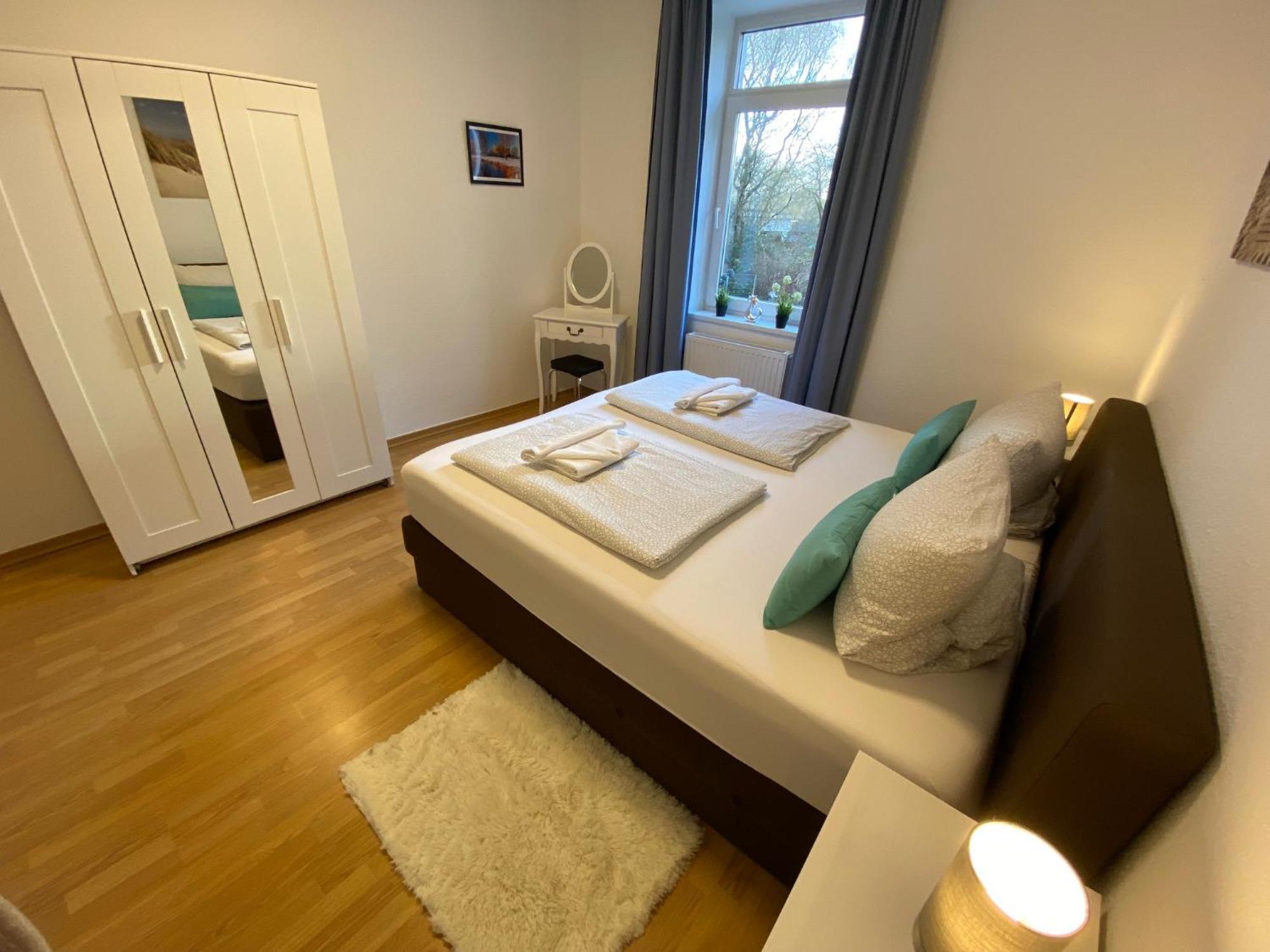 Zur Schleuse - Ferienwohnung Bis 6 Personen Mit Gem Garten Rostock Exteriér fotografie