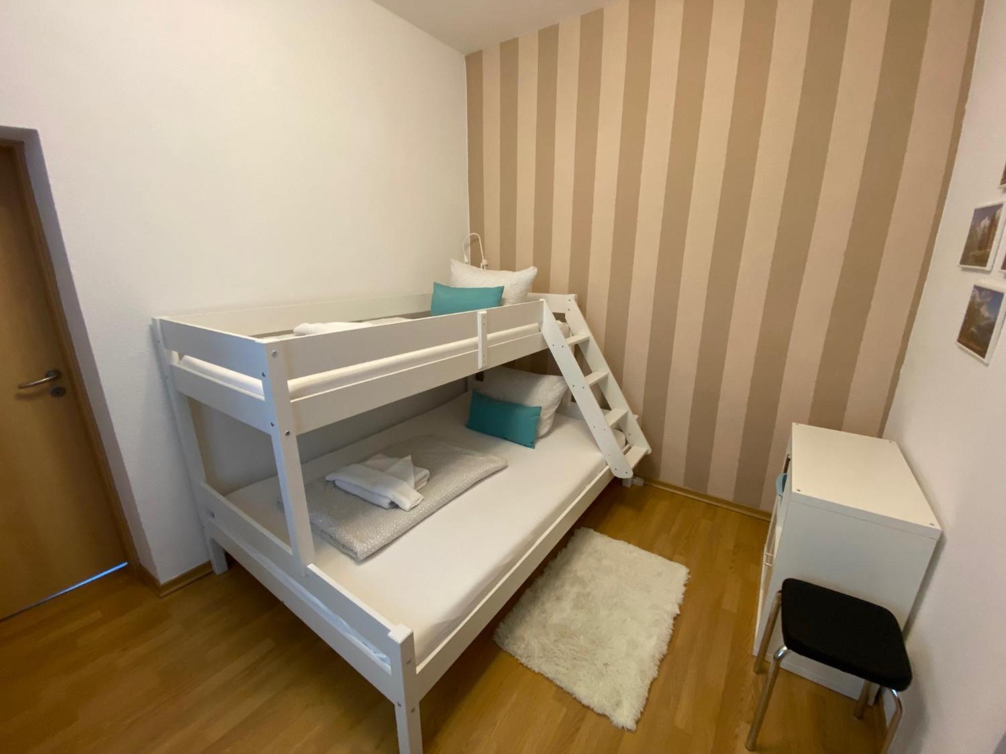 Zur Schleuse - Ferienwohnung Bis 6 Personen Mit Gem Garten Rostock Exteriér fotografie
